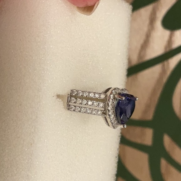 Sterling silver ring - Picture 2 of 3